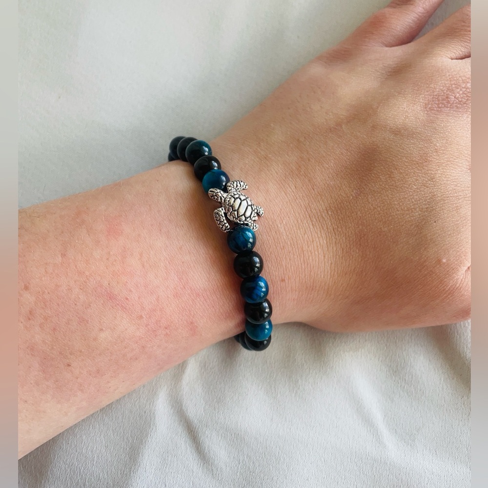 Handmade Blue Tiger Eye & Polished Black Glass Silver Turtle Bracelet